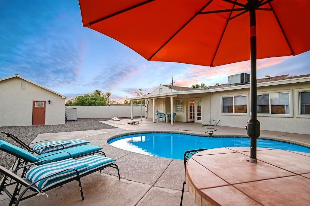 Spacious Home + Casita: Tucson Getaway!