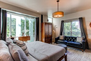 4 makuuhuonetta, silitysrauta/-lauta, Wi-Fi, vuodevaatteet