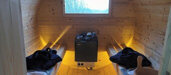 The Journeyman Luxury Shepherds Hut
