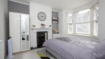 3 bedrooms, iron/ironing board, free WiFi, bed sheets