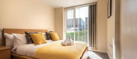 2 quartos, escrivaninha, ferros/tábuas de passar roupa, Wi-Fi