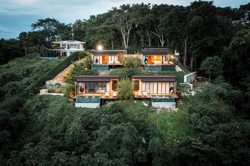 LALOON Luxury Suites - Adults Only, Santa Teresa Beach