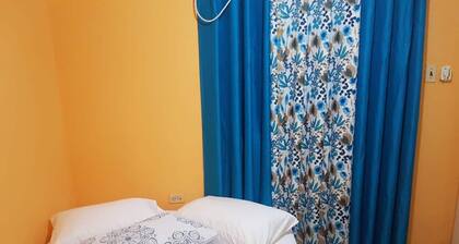 Relaxing, Convenient and ten minutes away from the Airport.