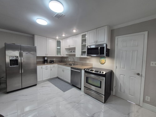 Water view near downtown Jensen Beach