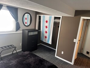 4 habitaciones, escritorio, tabla de planchar con plancha y wifi gratis 