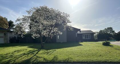 Beautiful & quiet family residence near Notre Dame!