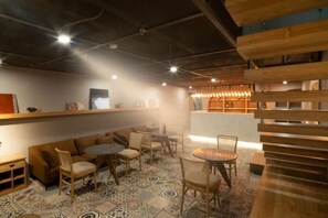 Dining - ★ Satori ★ Luxury Duplex 2BR w Tub ★ Hoan Kiem ★ (Hà Nội)