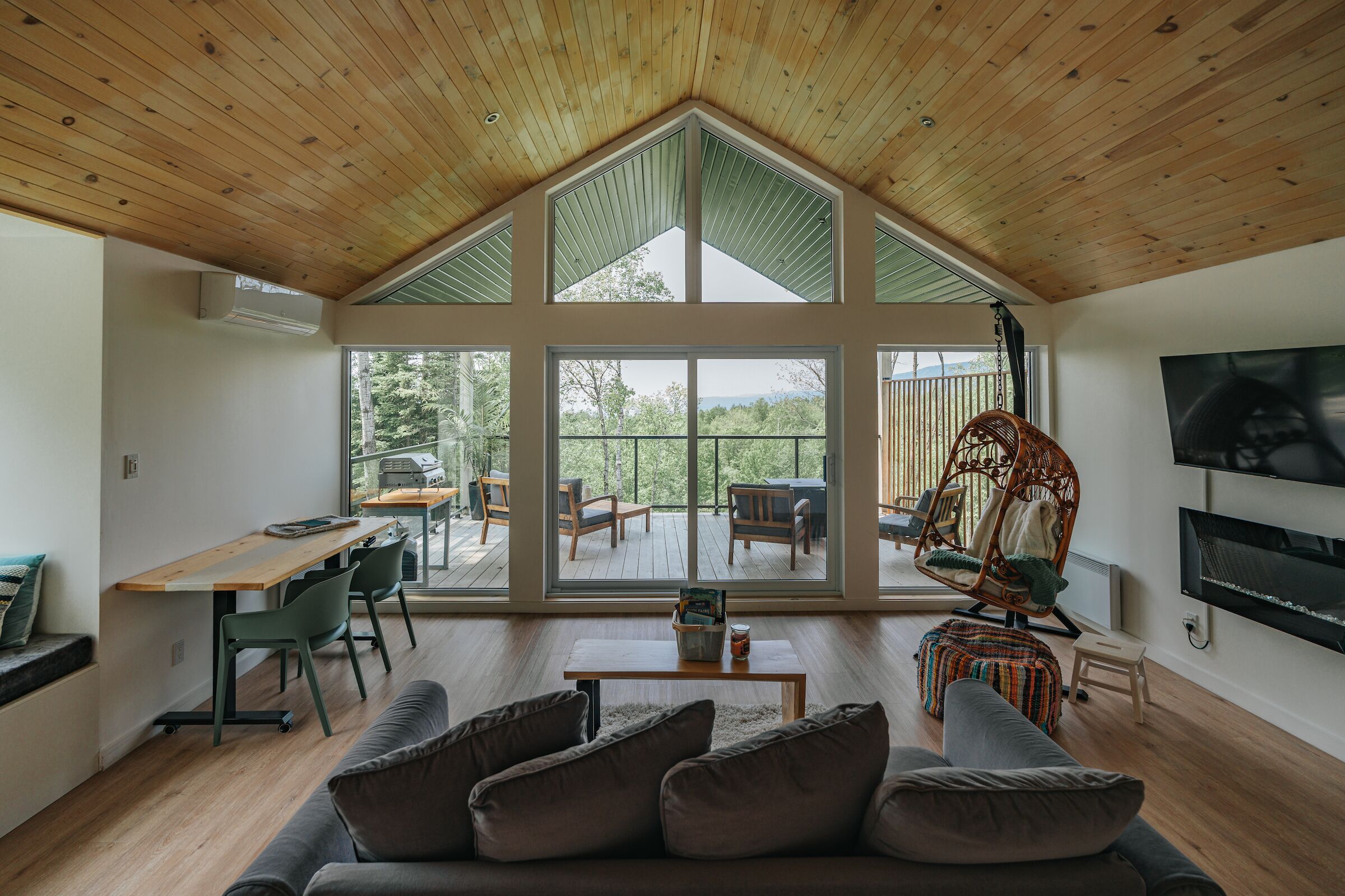 TV connectée, cheminée