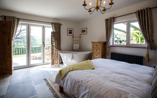 3 habitaciones, wifi gratis y ropa de cama 