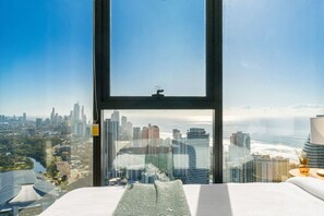2 bedrooms, premium bedding, desk, WiFi
