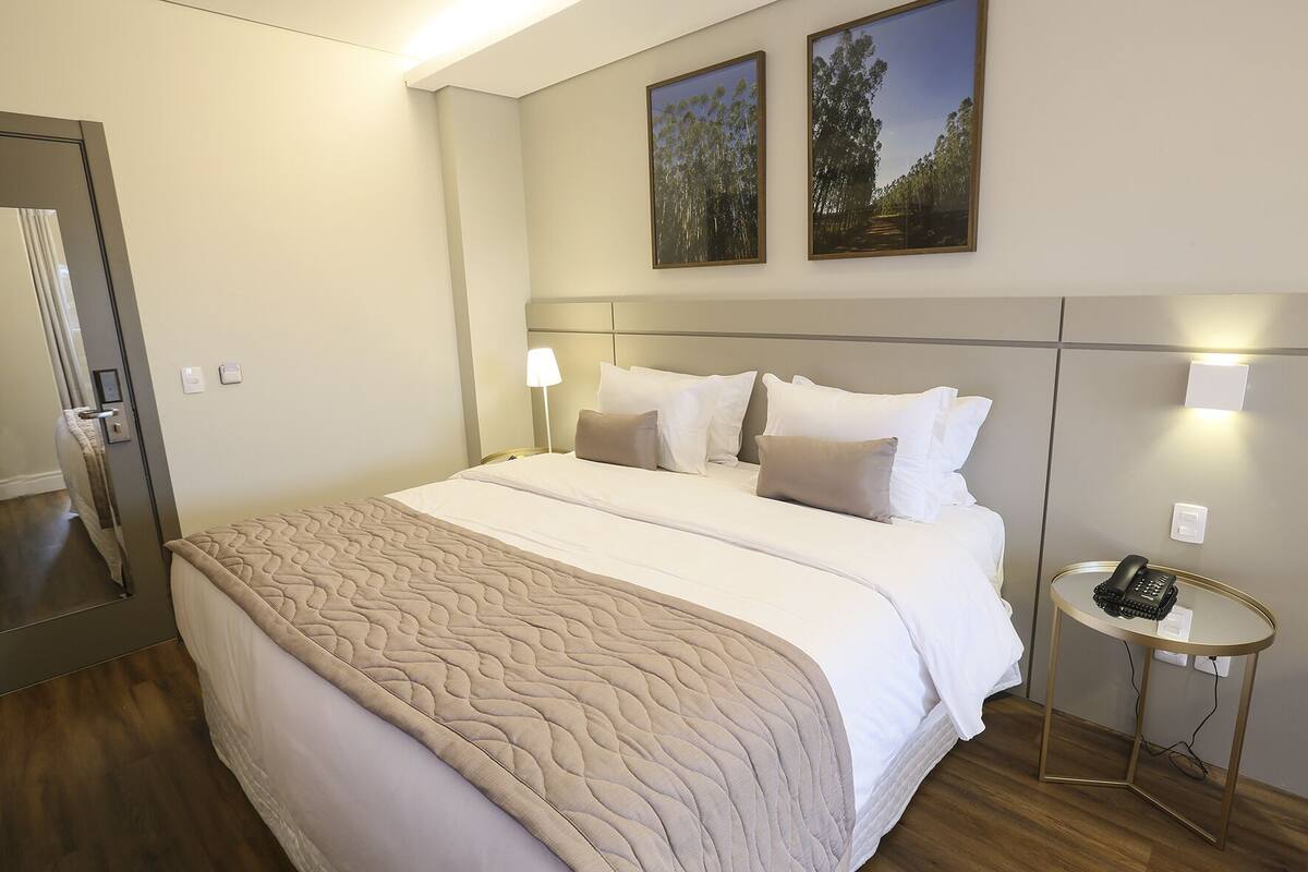 Executive Double or Twin Room | Pillowtop beds, in-room safe, blackout drapes, soundproofing