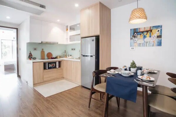 Dining - ★ SATORI ★ 2BR Bleisure Apt with Tub ★ Hoan Kiem (Hanoi)