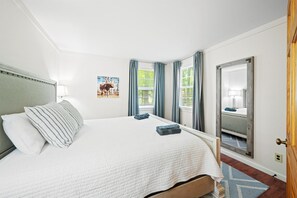 5 habitaciones, tabla de planchar con plancha y wifi gratis 