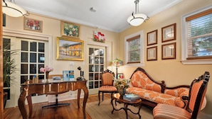 Interior - THE BERMUDA SUITE  AT OLD COLORADO INN (Stuart)