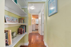 Interior - COASTAL COTTAGE AT OLD COLORADO INN (Stuart)