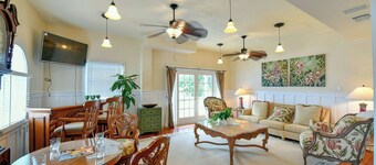 EVINRUDE SUITE AT OLD COLORADO INN