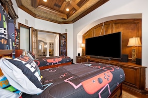 6 dormitorios, tabla de planchar con plancha, wifi y ropa de cama