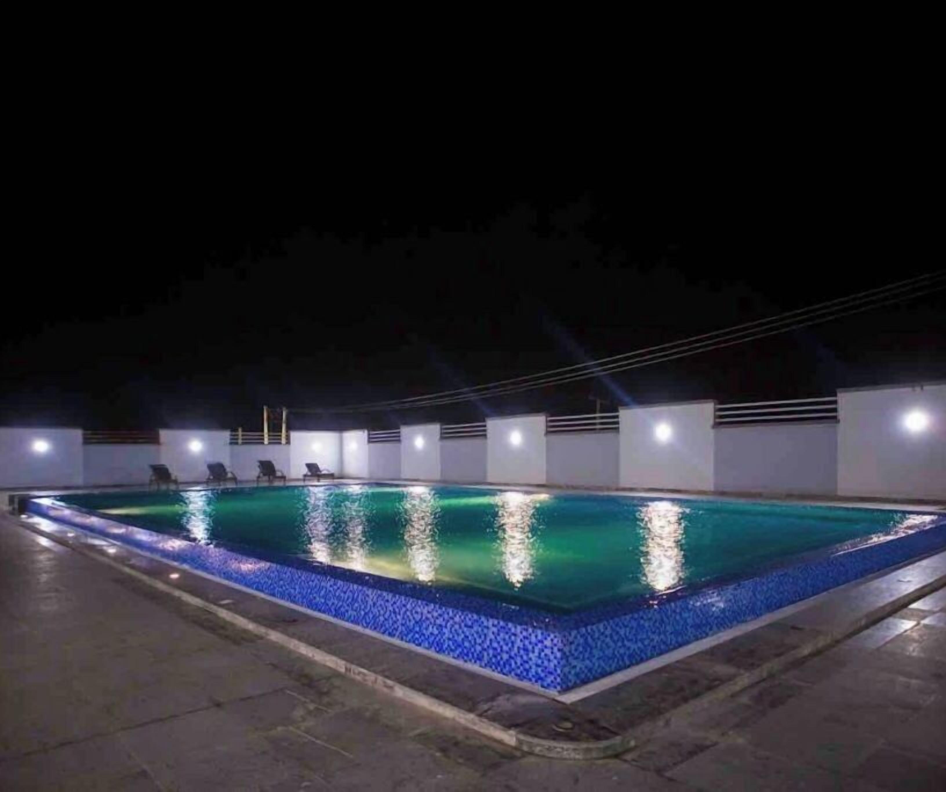 Piscine extérieure