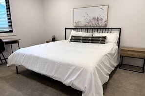 6 Schlafzimmer, Bügeleisen/Bügelbrett, Reisekinderbett, kostenloses WLAN