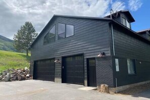 Exterior - Large Nordic Valley Ski In Home Reunions/Retreats (Eden)