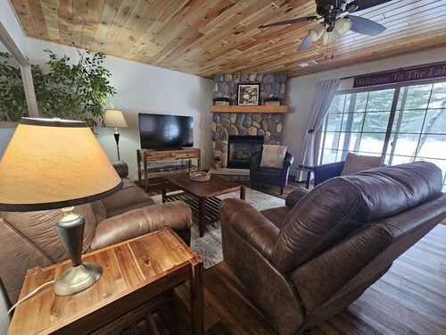 Waters Edge Condo -2 bed 2 bath 