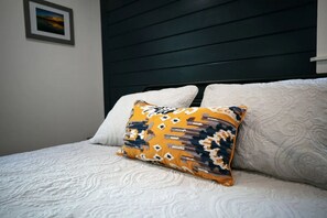 2 quartos, berço de viagem, Wi-Fi de cortesia, roupa de cama