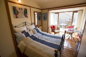Kahden hengen huone (Room 2) | Vuodevaatteet