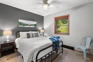 4 chambres, fer et planche à repasser, Wi-Fi gratuit, draps fournis
