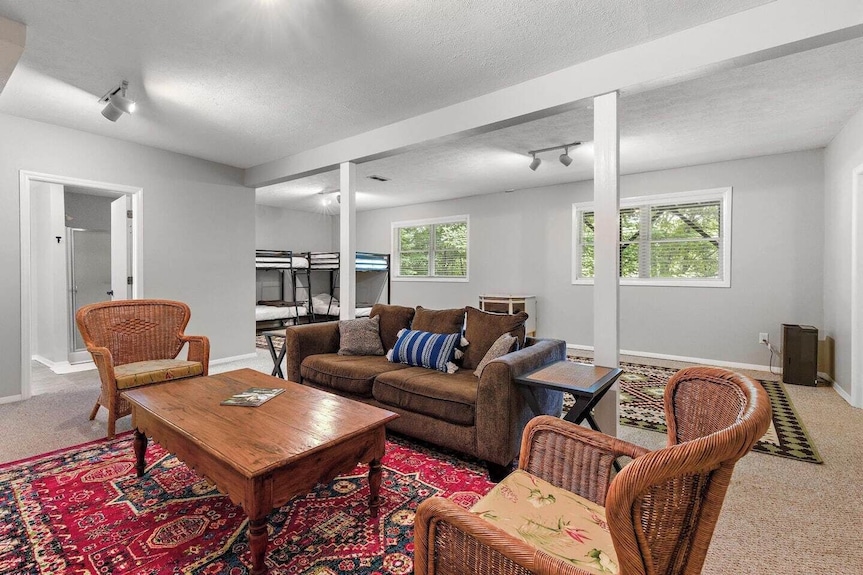 Front Porch Therapy| Dogs Welcome! - Boone, NC