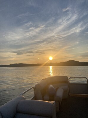 Property grounds - Cherokee Lake view by Gilmore Dock 1 hour from Gatlinburg (Bean Station)