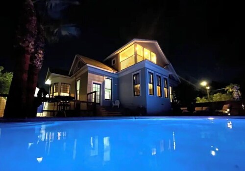 Beautiful San Antonio gem, spacious home with pool in a great location!