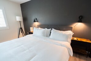 3 soverom, safe på rommet, skrivebord og wi-fi