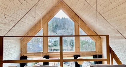 Z 2 Lodge - Contemporary living in a green setting.