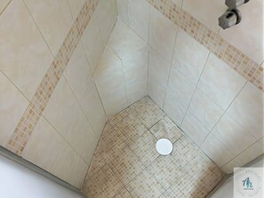 Shower - "A" Central Private Apartment - ALEGRÍA Housing (Aguascalientes)