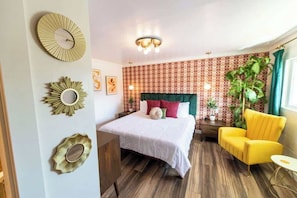 1 chambre, fer et planche à repasser, Wi-Fi, literie fournie