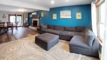 Smart TV, fireplace, table football