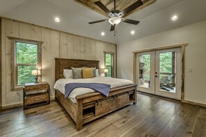 4 camere, una scrivania, ferro/asse da stiro, Wi-Fi gratuito