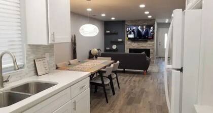 Book it and Love it! HGTV Looking Home