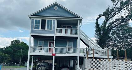 Downtown duplex on stilts.