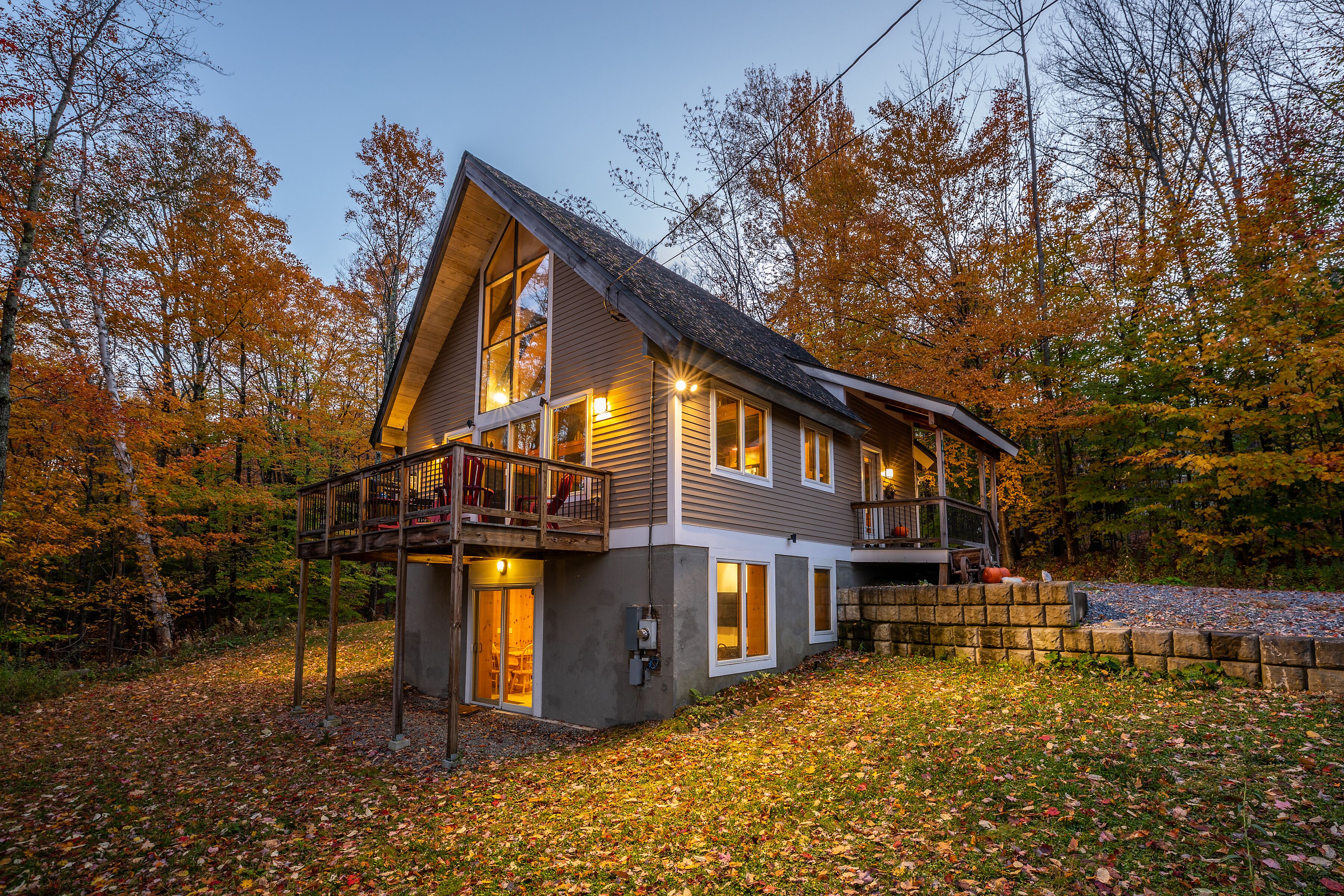 Private Ski Cabin - Minutes to Mt. Okemo and Ludlow Village