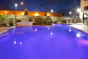 Pool - 24-Hour Business Center | Near the DFW Airport! (Irving)