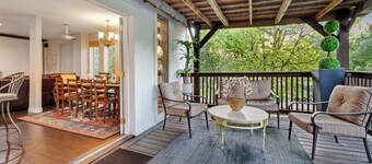 Private Gated Estate | Hot tub | Mini Golf | Theatre | Games
