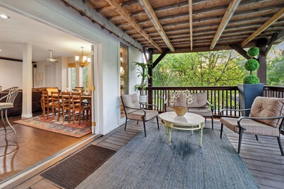 Private Gated Estate | Hot tub | Mini Golf | Theatre | Games