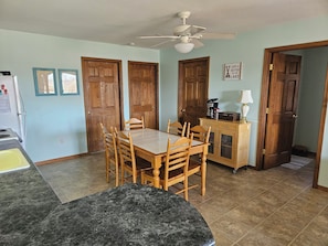 Dining - Green Lake View Cottage (Markesan)