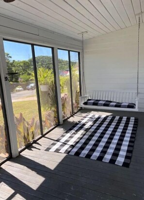 2 bedrooms, free WiFi, bed sheets - The Jacks Fork Town House in Eminence (Eminence)