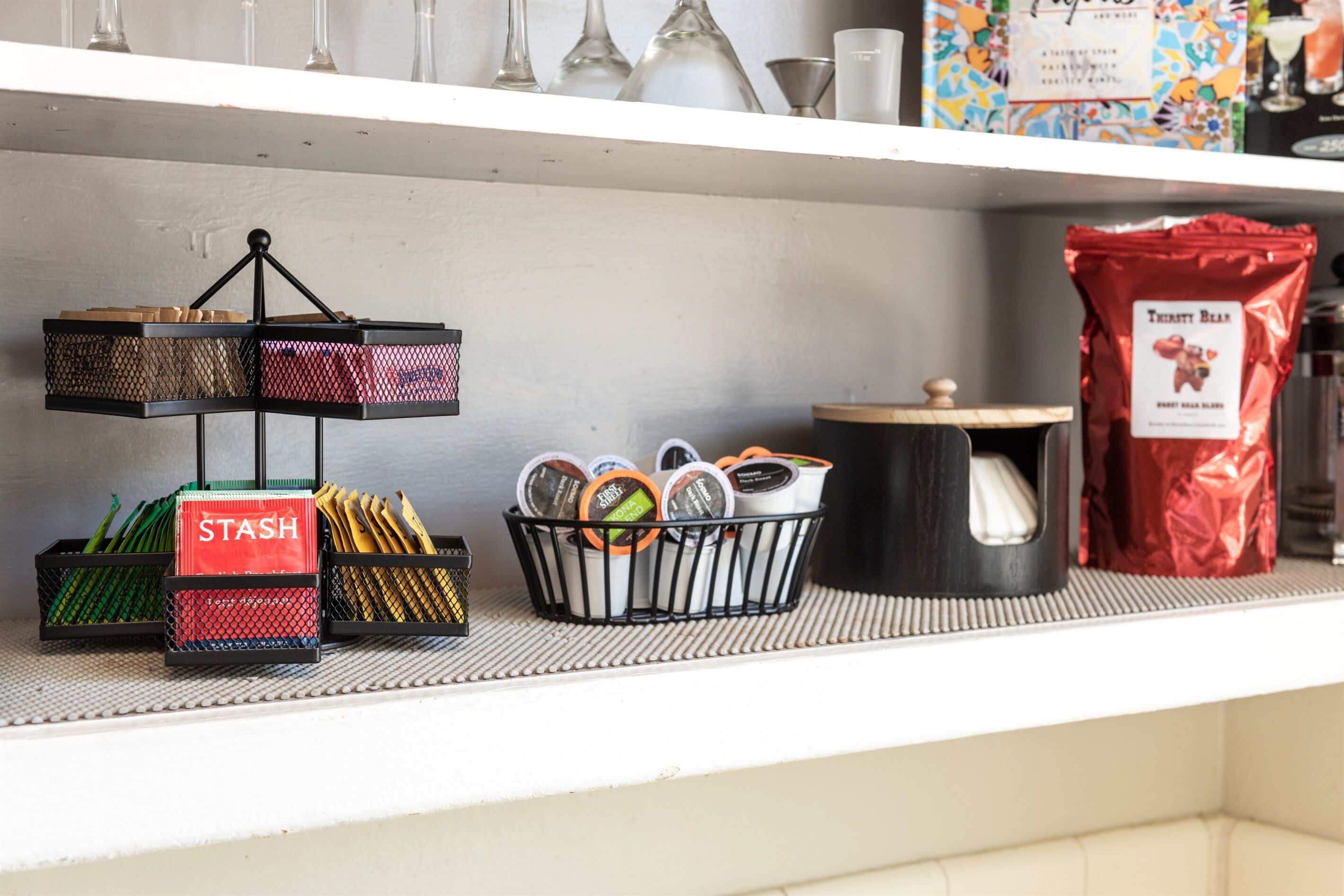 French Oak Cottage 2 Blocks to Downtown Walk to Wine & More Pet