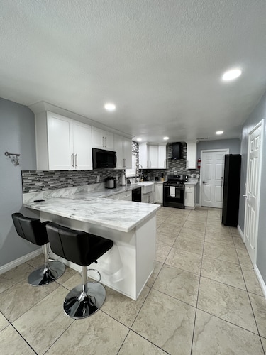 Beautiful home with free parking