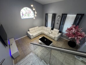 TV connectée, table de tennis de table