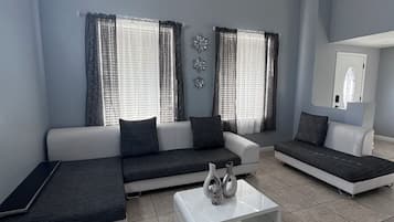 Smart-TV, Tischtennisplatte