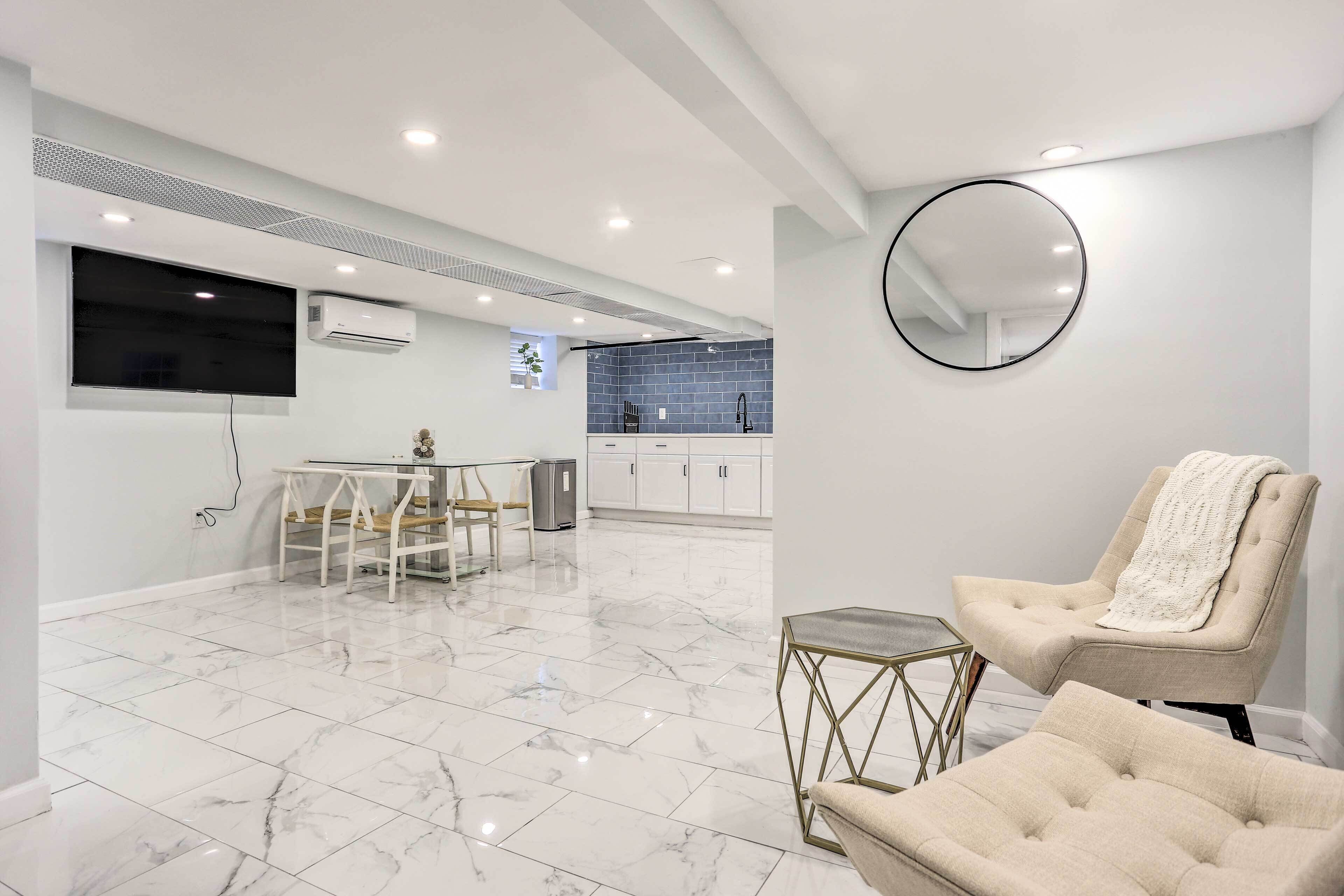 Stunning Central Home ~ 5 Mi to Penn Station!